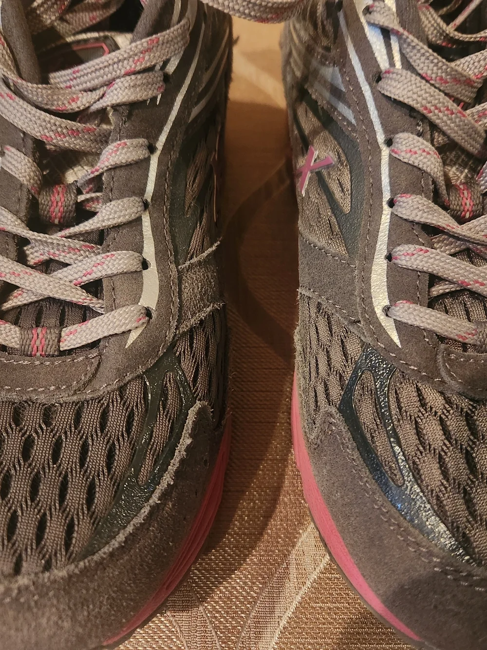 Women’s Gray Athletic Sneakers with Pink Accents — Comfort Run WIDE width